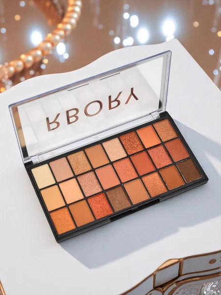 Палетка 24 тіней для повік матових і блискучих Tea Mood