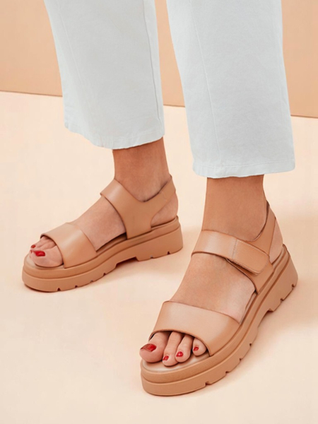 Royalfashion Жіночі сандалі на товстішій підошві Otvanna