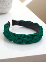 темно-зелений