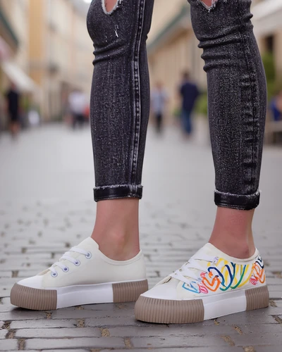 Женские кроссовки Royalfashion с принтом сердца Sercess