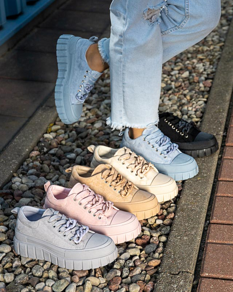 Чорні жіночі кросівки Mishta