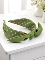 темно-зелений