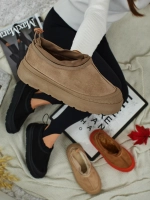 світло-коричневий