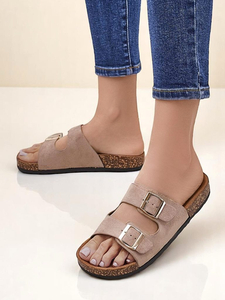 світло-коричневий