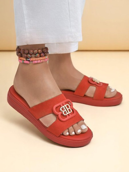 Royalfashion Женские шлепанцы на плоской подошве ChicStep