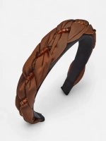 коричневий