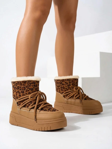 Жіночі крашні зимові чоботи Royalfashion Moniuc