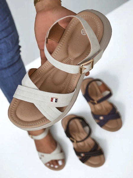 Royalfashion Жіночі сандалі на плоскій підошві Nirras