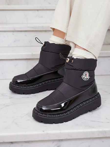 Royalfashion Женские сапоги-слипы черного цвета Ireda