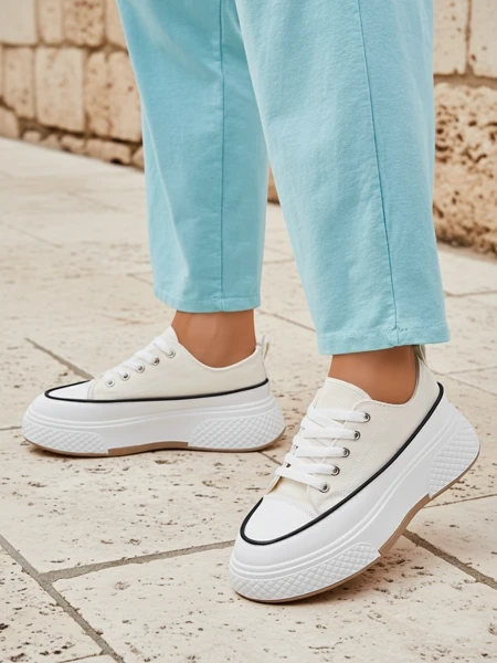 Женские платформенные кроссовки Royalfashion Beemes