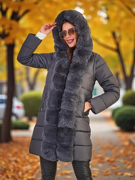 Женская куртка Royalfashion с отстегивающимися рукавами