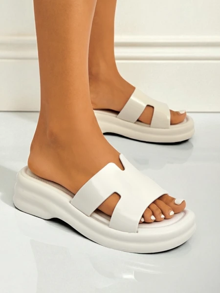 Royalfashion Женские шлепанцы на толстой подошве Nova Gloss