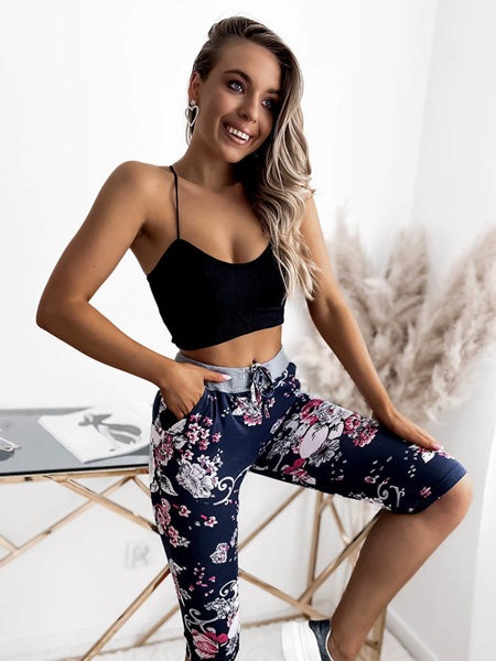 Жіночі темно-сині та рожеві шорти довжиною 3/4 PLUS SIZE - Одяг