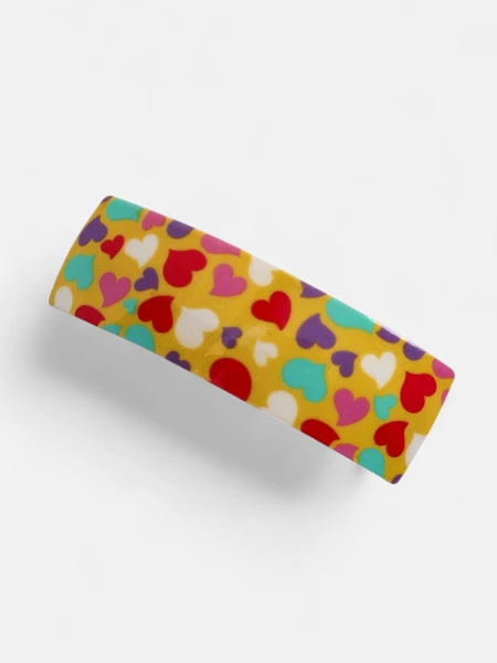 Яркая детская заколка для волос с сердечками