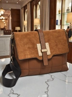 світло-коричневий