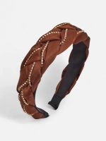 коричневий