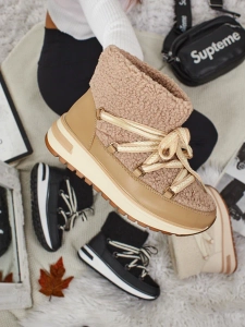 світло-коричневий