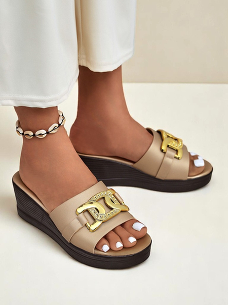 Royalfashion Женские босоножки на танкетке Nolia