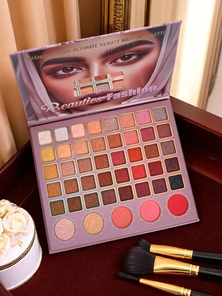Beauties Fashion Palette 45 тіней для повік з глітером і матовим ефектом Шампань Рубін Гламур