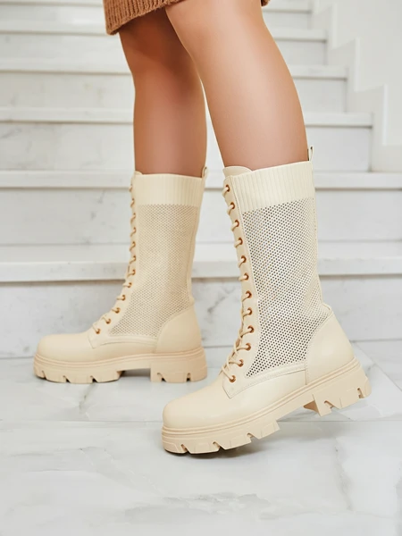 Royalfashion Женские ажурные кремовые ботинки на шнуровке Buhomias