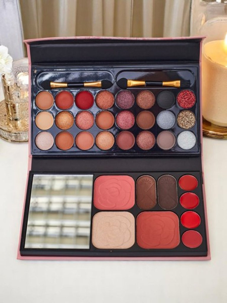 ANYLADY Компактна палітра для макіяжу – тіні для повік, контуринг, губи 33 відтінки