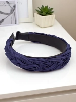 Темно-синій