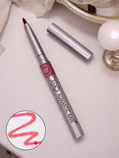 Олівець для губ у відтінку Бежевий Маршмелоу