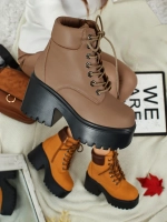 коричневый