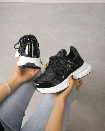 Спортивные кроссовки Royalfashion для женщин на толстой подошве Loness