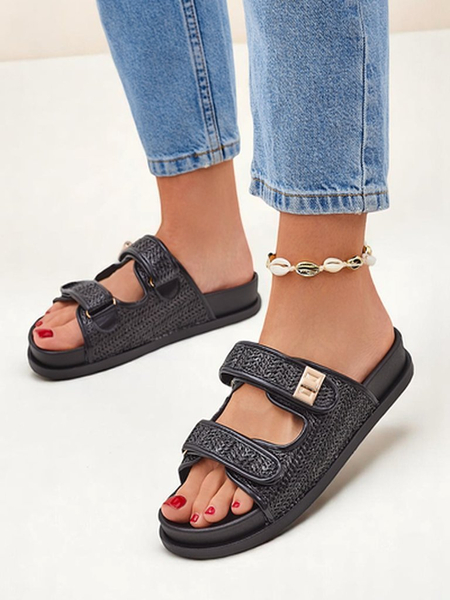 Royalfashion Жіночі шльопанці з плетеним дизайном Delibeli