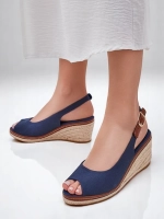 Глубокое синее небо