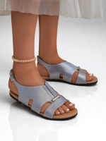 Глибокий блакитний небо || срібло