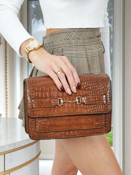 Лакована маленька жіноча сумка з екошкіри Lunisse