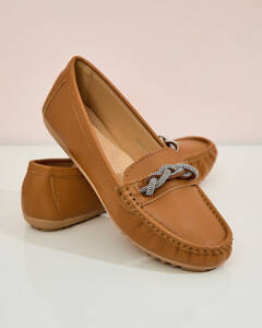 коричневый