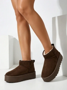 Темно-коричневий