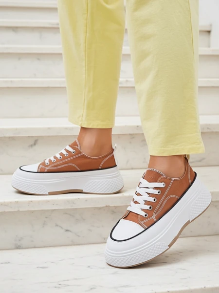 Royalfashion Жіночі платформи Кросівки Beemes