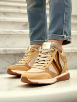 коричневий