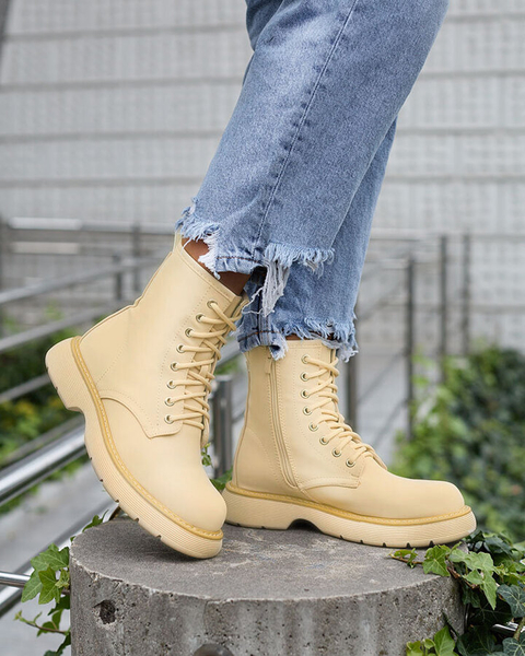 Royalfashion Матові бежеві жіночі черевики Kucillo