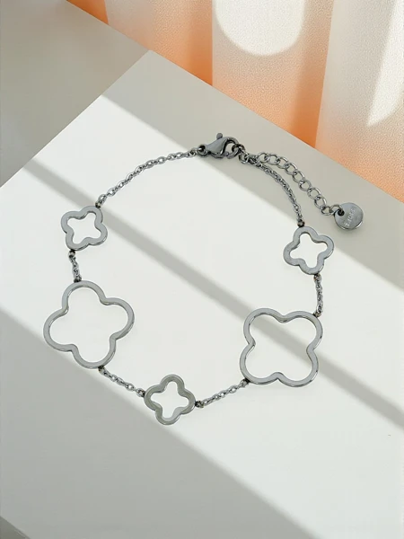Браслет Lira Flower с мотивом клевера