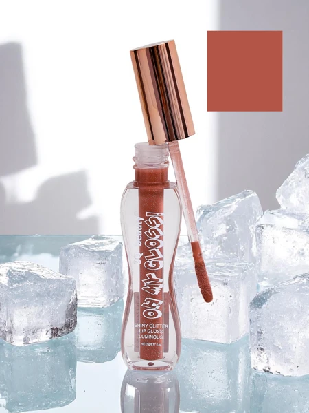 Блеск для губ с блестками в оттенке Soft Blush