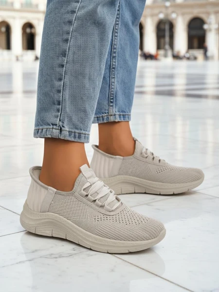 Royalfashion Женские спортивные туфли на резинке Arrate