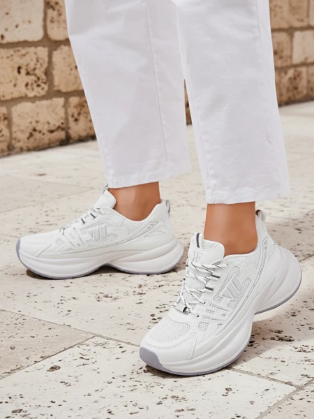 Женские спортивные кроссовки Royalfashion на толстой подошве Roality