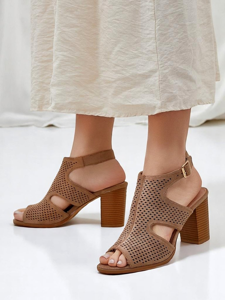 Royalfashion Жіночі перфоровані босоніжки на стійкому каблуці Abetle