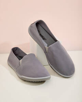 голубиный серый