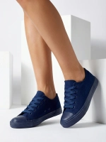 Темно-синій