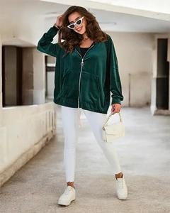 темно-зелений