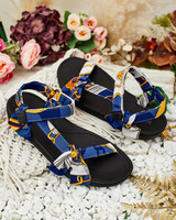 Екру || niebieski