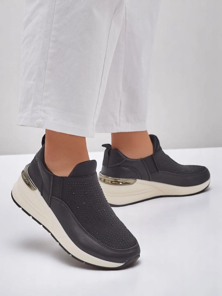 Royalfashion Жіночі спортивні туфлі в стилі сліп-он з стразами Elera