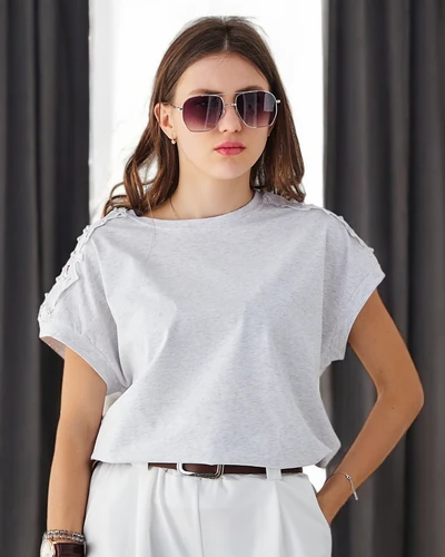 Royalfashion Бавовняна жіноча футболка з мереживними рукавами