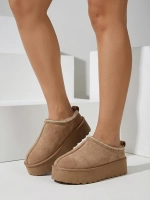 світло-коричневий